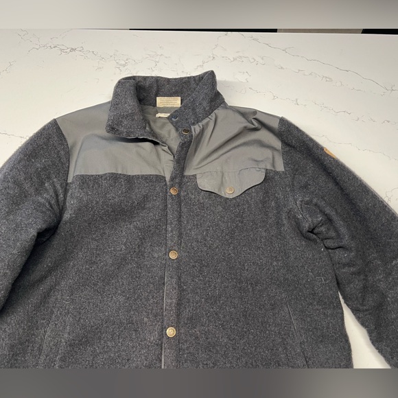 Fjall Raven Wool Jacket - Picture 2 of 12